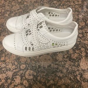 Rare Rachel Zoe Leather Low Top Sneakers size 9.5